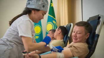 Фотография к новости: Шекарашылар донор күнін ұйымдастырды