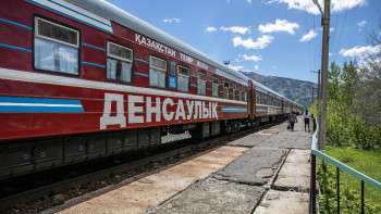 Фотография к новости: "Денсаулық" және "Жәрдем" пойыздары 50 мыңнан астам адамға көмек көрсетті