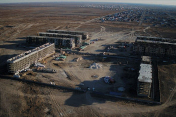 Фотография к новости: Атыраудағы "Жастар" ықшам ауданының құрылыс жұмыстары тексерілді