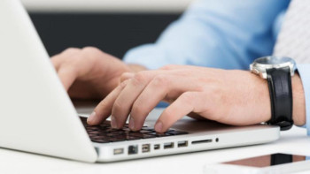 Фотография к новости: Қарағандылықтар білім басқармасының қызметкерлеріне тікелей эфирде сұрақ қоя алады 