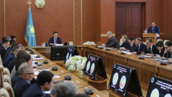 Фотография к новости: Жеңіс Қасымбек сыбайлас жемқорлыққа қарсы шараларды күшейтуді тапсырды