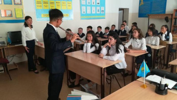 Фотография к новости: Елорданың барлық мектебінде "Адалдық сағаты" өтті  ﻿