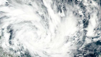 Фотография к новости: Бангладеш тұрғындары қауіпсіз жерге көшіріліп жатыр