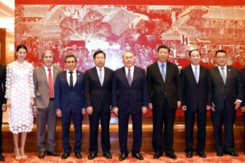 Фотография к новости: Назарбаев "Композитор" фильмін жоғары бағалады