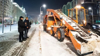 Фотография к новости: Елорданың коммуналдық қызметтері бір тәулікте 22 500 текше метр қар шығарды 