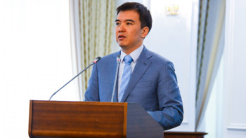 Фотография к новости: Өңірлердің көбінде негізгі көрсеткіштер бойынша өсудің оң серпіні байқалды – Руслан Дәленов