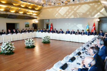 Фотография к новости: Шөкеев Түркияның ірі құрылыс компанияларымен меморандумға қол қойды