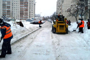 Фотография к новости: Қала әкімдігі ауланы қардан кім тазарту керектігін айтты﻿