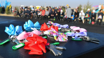 Фотография к новости: Арыс қаласында 100 отбасы баспаналы болды