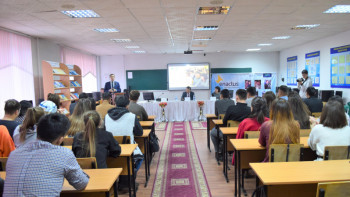 Фотография к новости: Көкшетау университетінде жас мемлекеттік қызметшілер мектебі ашылды