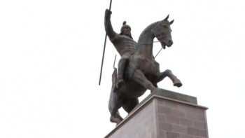 Фотография к новости: Атырау облысында Исатай Тайманұлына ескерткіш орнатылды 