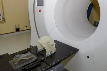 Фотография к новости: Отандық мамандар "жаман ауруға" шалдыққандарды ешбір химиясыз қалай емдейді? 