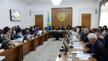 Фотография к новости: Сапарбаев: Біз жемқорлықтың барын ашық мойындауымыз керек