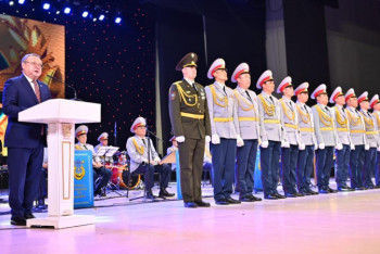 Фотография к новости: Ақтөбеде "Қазіргі заман қаһарманы" акциясы өтті