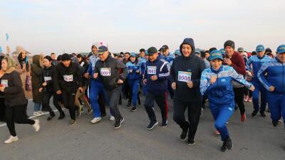 Түркістанда мемлекеттік қызметшілер арасында жүгіру марафоны өтті