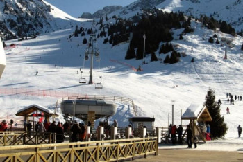 Фотография к новости: Әкім Шымбұлақта шаңғы маусымы ашылғанын мәлімдеді