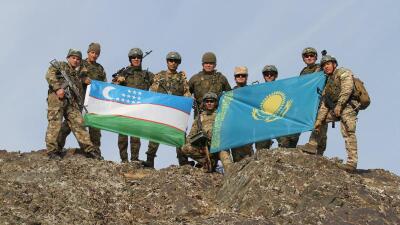 Қазақстан мен Өзбекстан әскерилері бірлескен жаттығулар өткізді 