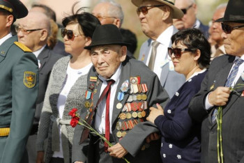 Фотография к новости: ҰОС ардагерлері қамқорлығымызды күн сайын сезінуі тиіс – Ноғаев