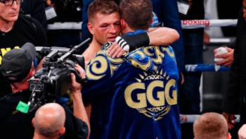 Фотография к новости: Мен бірден сездім: Деревянченко Головкинмен жекпе-жегі жайлы айтты