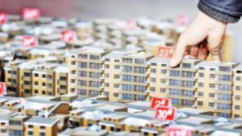 Фотография к новости: Шығыс Қазақстанда 600 мемлекеттік қызметкер баспана кезегіне заңсыз тұрған