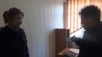 Фотография к новости: Көші-қон қызметінің басшысы пара алды деген күдікке ілінді 