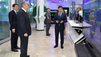 Фотография к новости: Президент "Digital Centre" цифрлық халыққа қызмет көрсету орталығына барды