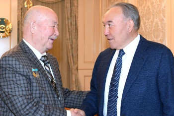 Фотография к новости: Назарбаев Кәміл Муллашевті қабылдады