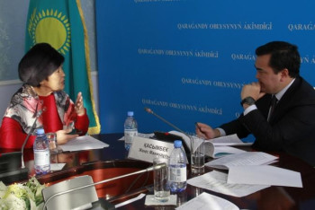 Фотография к новости: Қарағанды облысының әкіміне 100-ден астам сұрақ қойылды