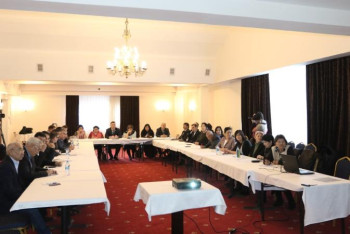 Фотография к новости: Атырауда Жайық өзенін зерттеу нәтижелері талқыланды