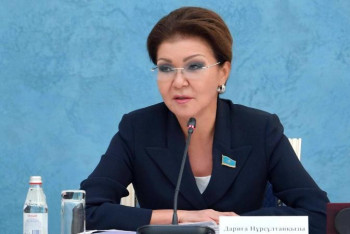 Фотография к новости: Назарбаева: Кәсіпкерлік мәселелерін реттейтін заңнамалық базаны жетілдіру қажет