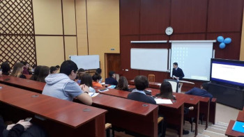 Фотография к новости: Қарағанды облысында студенттерге бизнесті дамытуға мемлекеттік гранттарды қалай алуға болатыны түсіндірілді