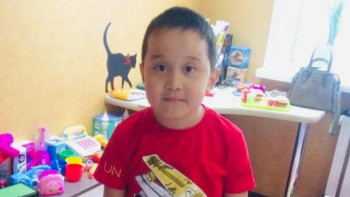 Фотография к новости: Сегіз жасар Самирге көмек керек