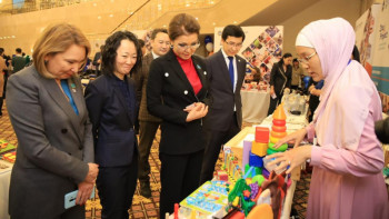 Фотография к новости: Назарбаева жас кәсіпкерлерді технология тілін меңгеруге шақырды