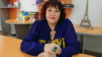 Фотография к новости: 1991 жыл. Назарбаев келеді. "Әлібаева ән айтсын"