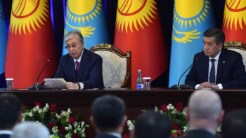 Фотография к новости: Тоқаев пен Жээнбеков бірлескен мәлімдеме жасады