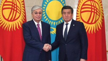 Фотография к новости: Тоқаев пен Жээнбеков шағын құрамда келіссөздер жүргізді