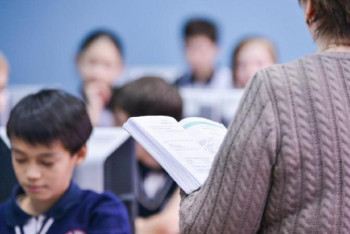 Фотография к новости: Қазақстандық мұғалімдердің жүктемесі көп – министр  