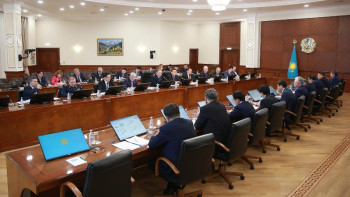 Фотография к новости: Мамин Жаңғырту жөніндегі ұлттық комиссия отырысын өткізді