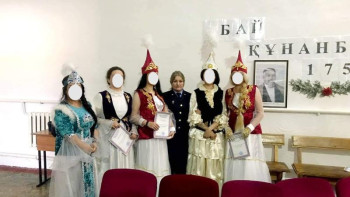 Фотография к новости: Жауғаштыдағы әйелдер колониясында Абайға арналған кеш өтті