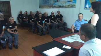 Фотография к новости: Павлодар облысында сотталғандар "Тұңғыш президент күнін" атап өтті