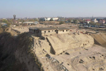 Фотография к новости: Шымкентке 2200 жыл. Цитадельдегі қазба жұмыстарынан не табылды?