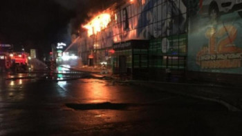 Фотография к новости: Таразда сауда орталығы өртенді