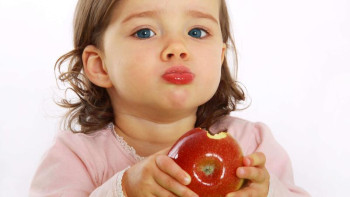 Фотография к новости: Ғалымдар бір жылға дейін сақталатын алма сұрпын ойлап тапты