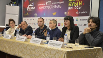 Фотография к новости: Алматыда "Бастау" кинофестивалі өтіп жатыр