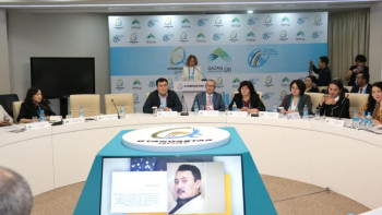 Фотография к новости: Танымал 50 қазақтың әңгіме-сұхбаты қамтылған кітап жарық көрді