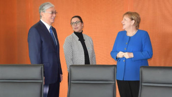 Фотография к новости: Қазақстан президенті мен Германия канцлері кеңейтілген құрамда келіссөздер өткізді