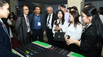 Фотография к новости: Қызылордада  бірінші  аймақтық ІТ форум өтуде