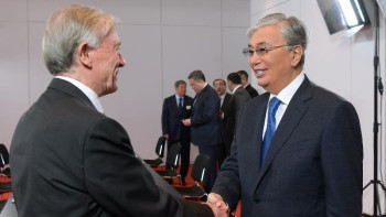 Фотография к новости: Тоқаев Германияның бұрынғы Федералдық президентімен кездесті