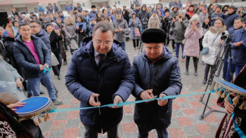 Фотография к новости: Атырауда 144 отбасы "Нұрлы жер" бағдарламасы бойынша баспаналы болды