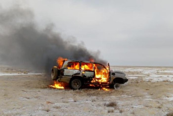 Фотография к новости: Айғақтарын жасырмақ болған браконьерлер көлігін өртеп жіберді